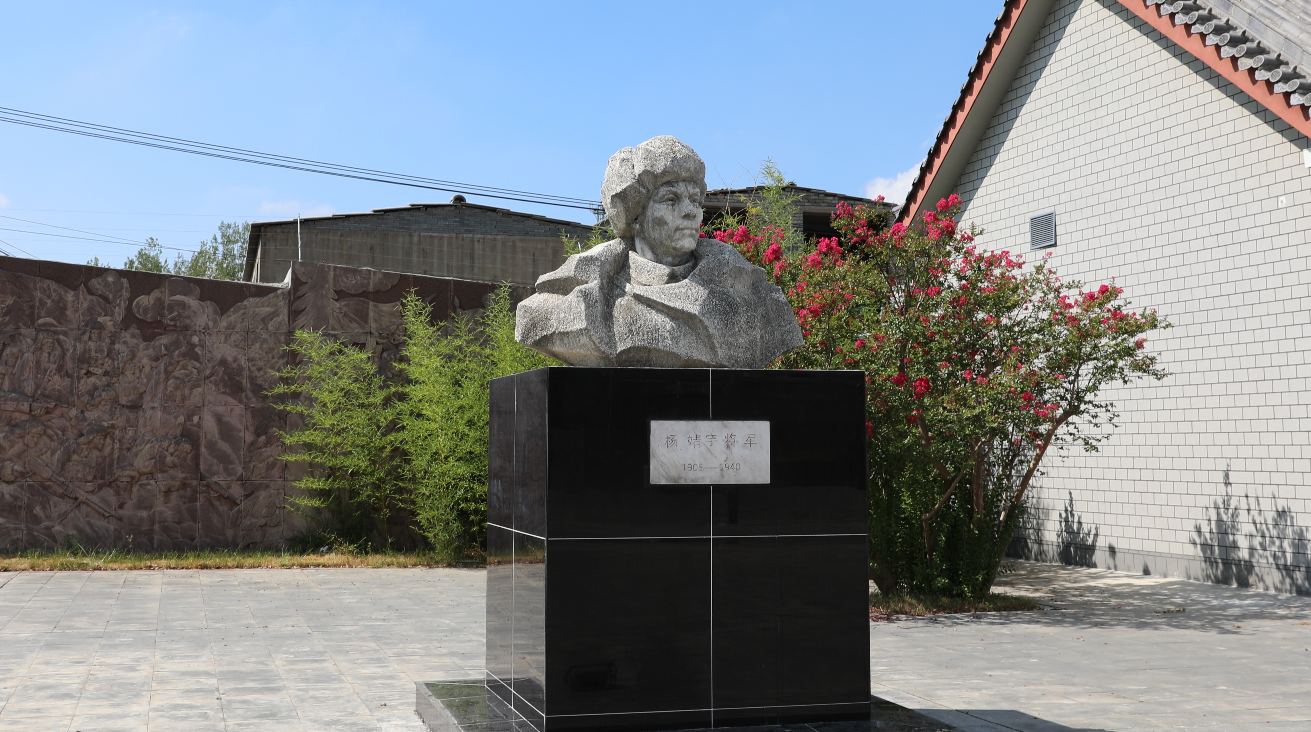 ��܊������Ӣ�۵�ӡ�E̎̎��Ҋ