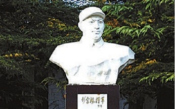 ��ѩ����������â��ϼ��